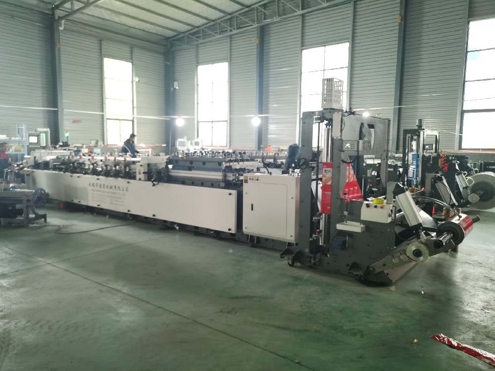 彩印生產(chǎn)車間 彩印生產(chǎn)車間